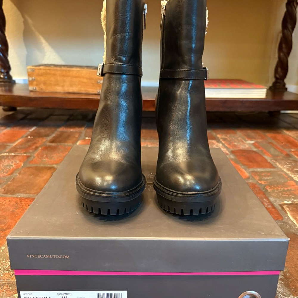 NEW VINCE CAMUTO PLATFORM LEATHER + FAUX SHERPA BOOTS BY Size 8